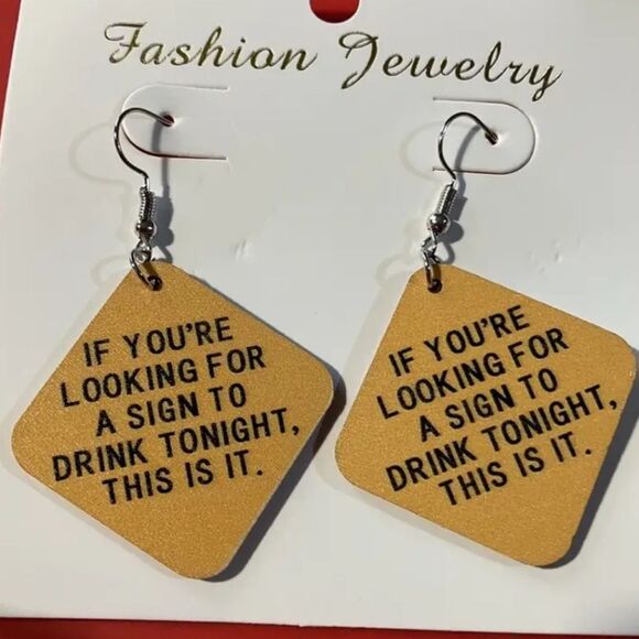 Hand crafted dangle earrings - Picture 5 of 5